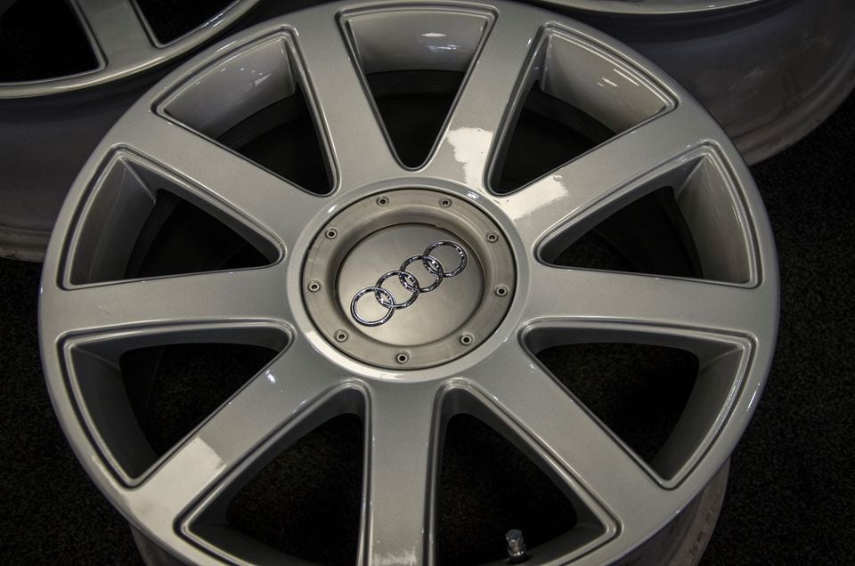 Refurbished* Genuine 18" Audi A4 B7 S-Line Alloy Wheels 5x112 4E0601025AB