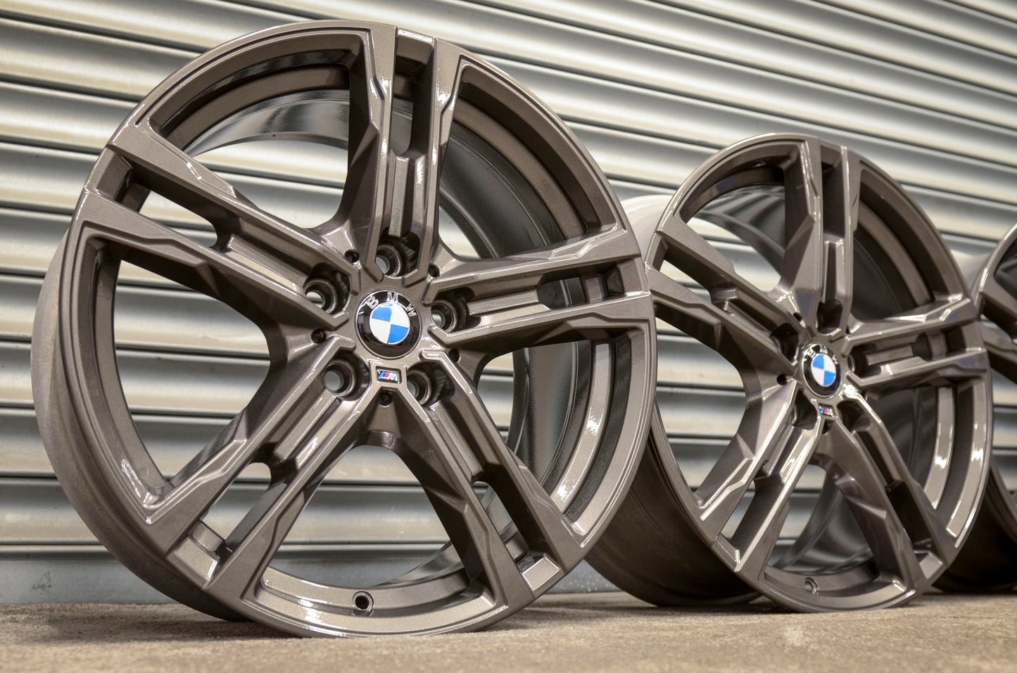 *Refurbished* Genuine 18" BMW 1/2 Series Alloy Wheels 5x120 556M F40 135i M-Sport P/X