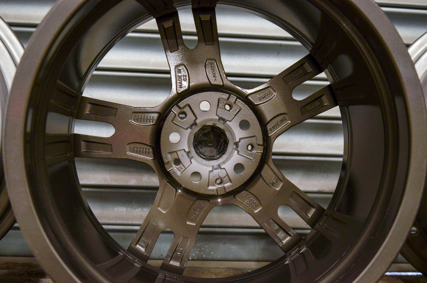 *Refurbished* Genuine 18" BMW 1/2 Series Alloy Wheels 5x120 556M F40 135i M-Sport P/X