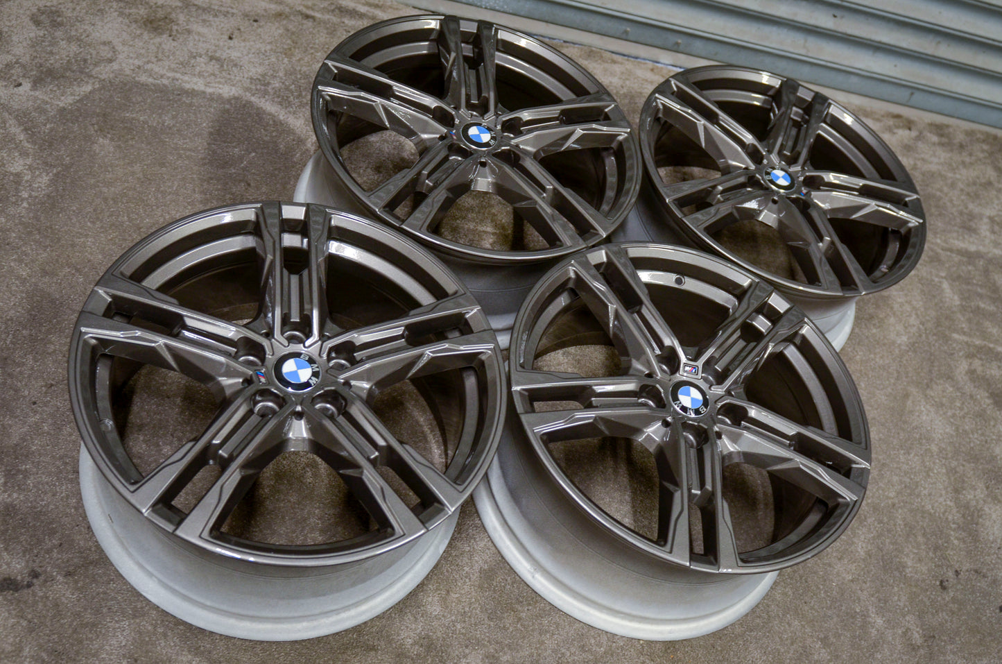 *Refurbished* Genuine 18" BMW 1/2 Series Alloy Wheels 5x120 556M F40 135i M-Sport P/X