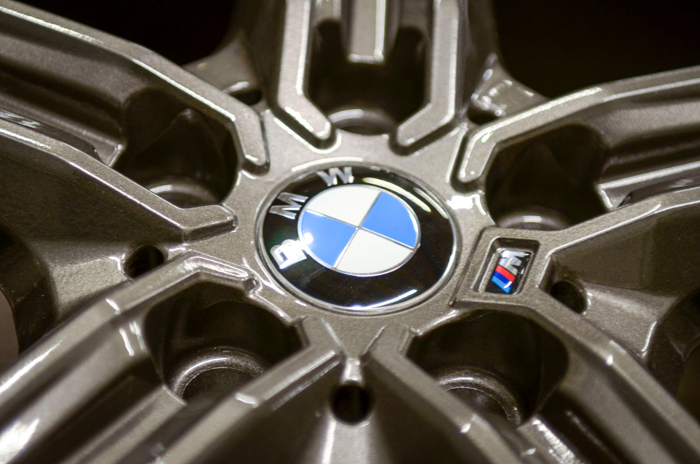 *Refurbished* Genuine 18" BMW 1/2 Series Alloy Wheels 5x120 556M F40 135i M-Sport P/X