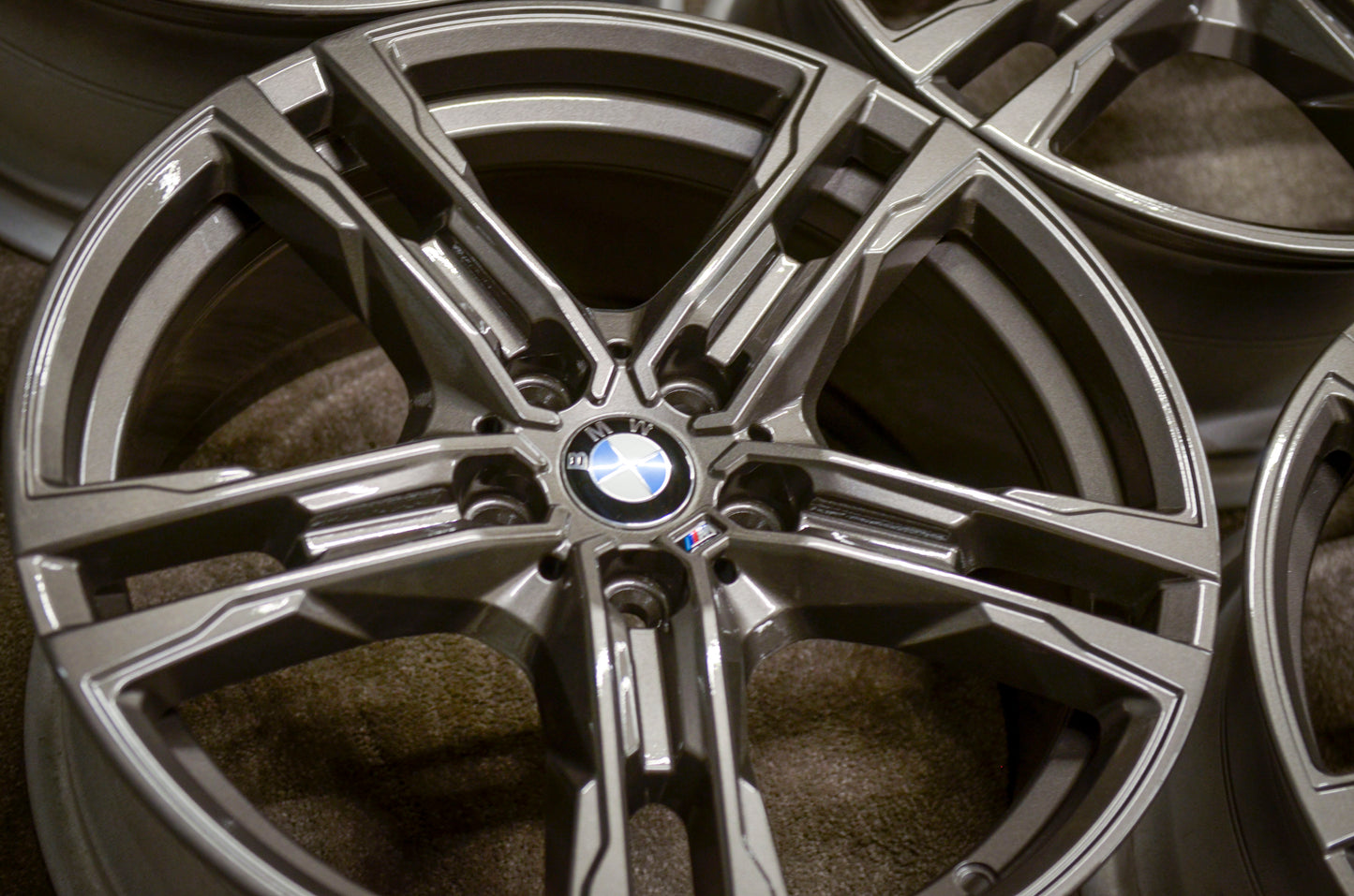 *Refurbished* Genuine 18" BMW 1/2 Series Alloy Wheels 5x120 556M F40 135i M-Sport P/X