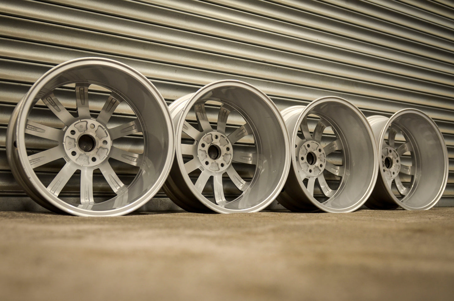 *Refurbished* Genuine 17" VW Golf Mk7 Alloy Wheels 5x112 5G0601 - Autosthetic