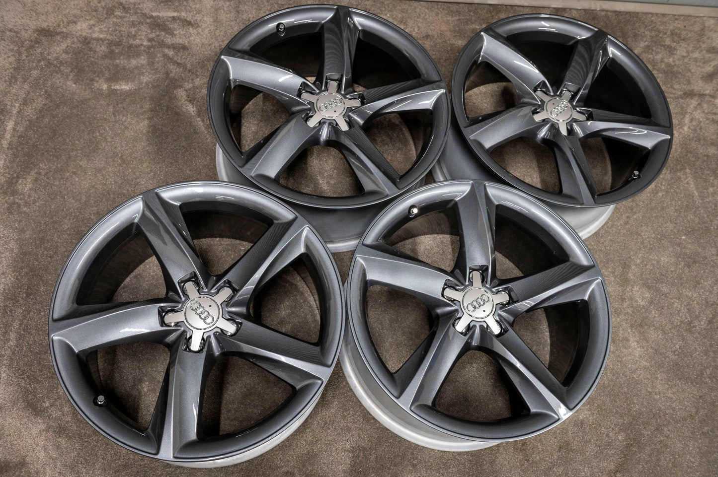*Refurbished* Genuine 19" Audi A8 Quattro Alloy Wheels 5x112 4E0601025BA
