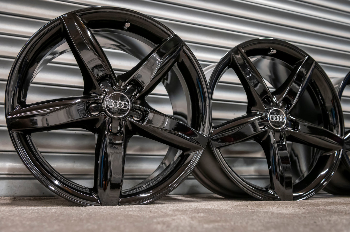 *Refurbished* Genuine 18" Audi A4 B8 S-Line Alloy Wheels 5x112 8K0601025CD - Autosthetic