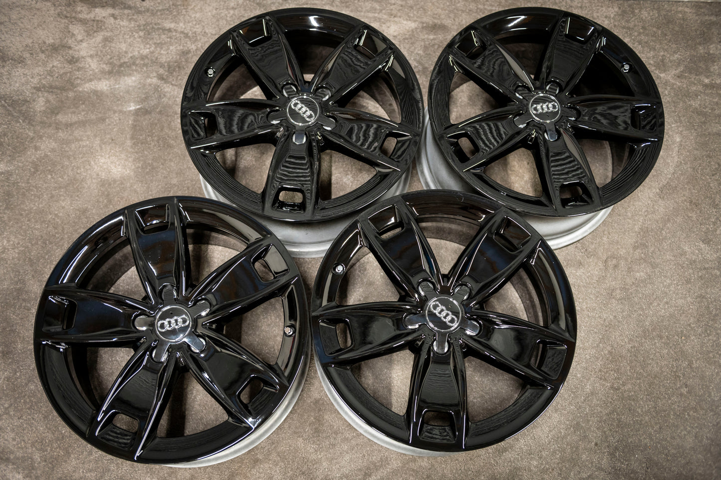 *Refurbished* Genuine 17" Audi A3 8P Alloy Wheels 5x112 8P0601025BL