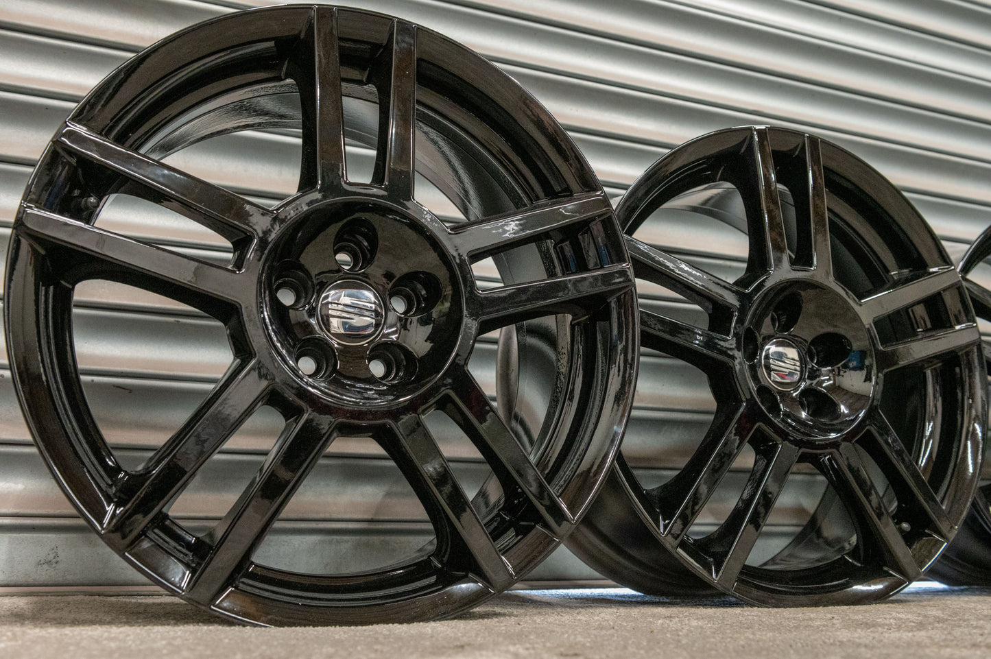 *Refurbished* Genuine 18" Seat Leon Mk1 Cupra R Alloy Wheels 5x100 1ML601025A - Autosthetic