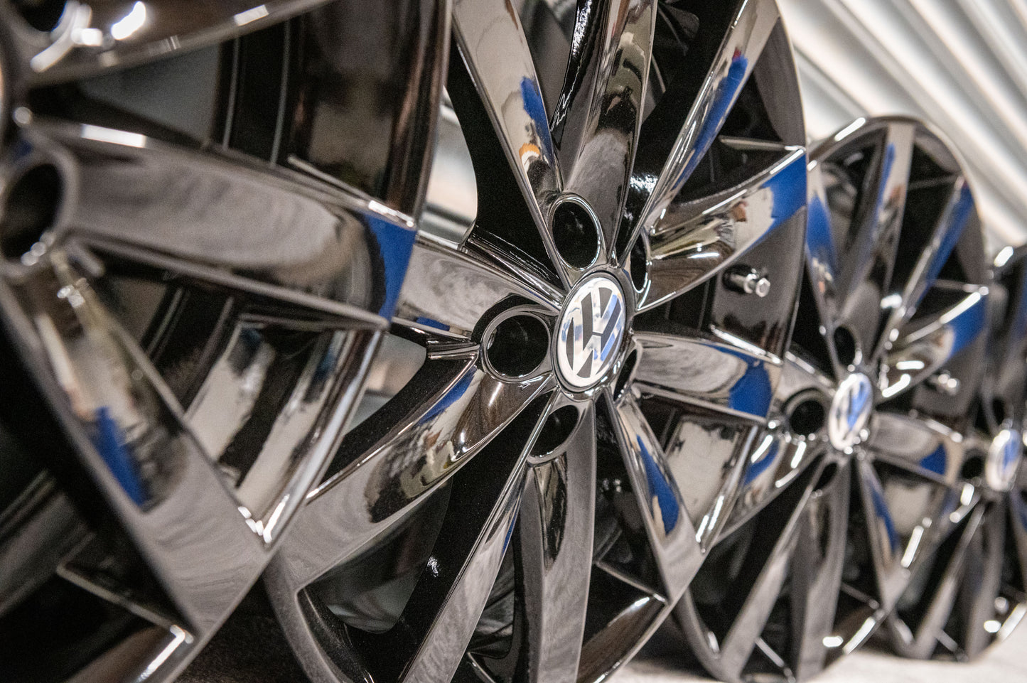 *Refurbished* Genuine 17" VW Golf Mk6 GT 'Porto' Alloy Wheels 5x112 5K0601025F - Autosthetic