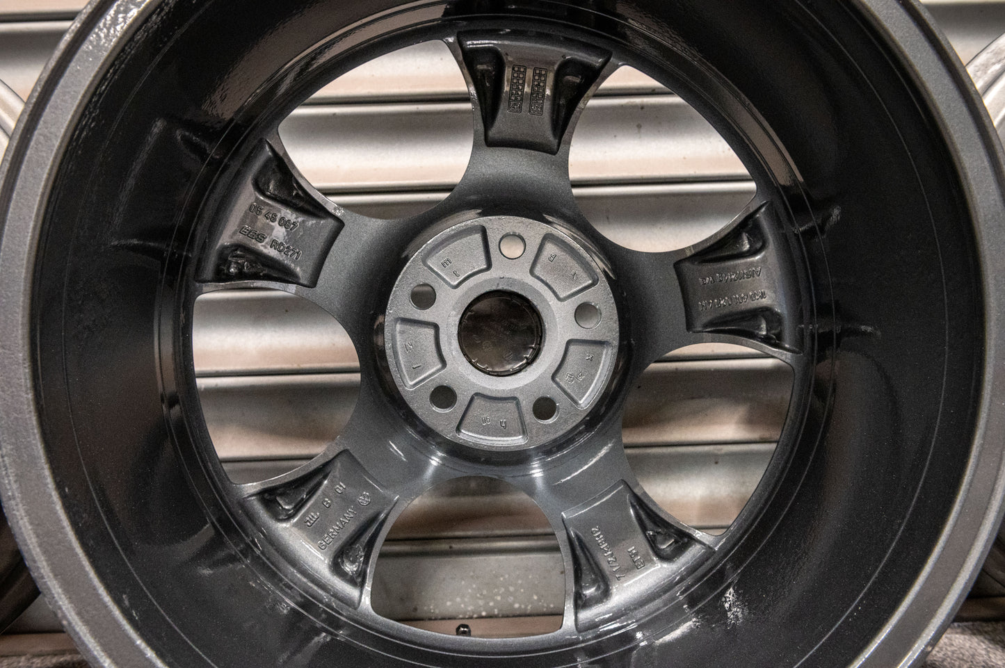 *Refurbished* Genuine 18" VW Monza 18" Golf Mk6 Alloy Wheels 5x112 - Autosthetic
