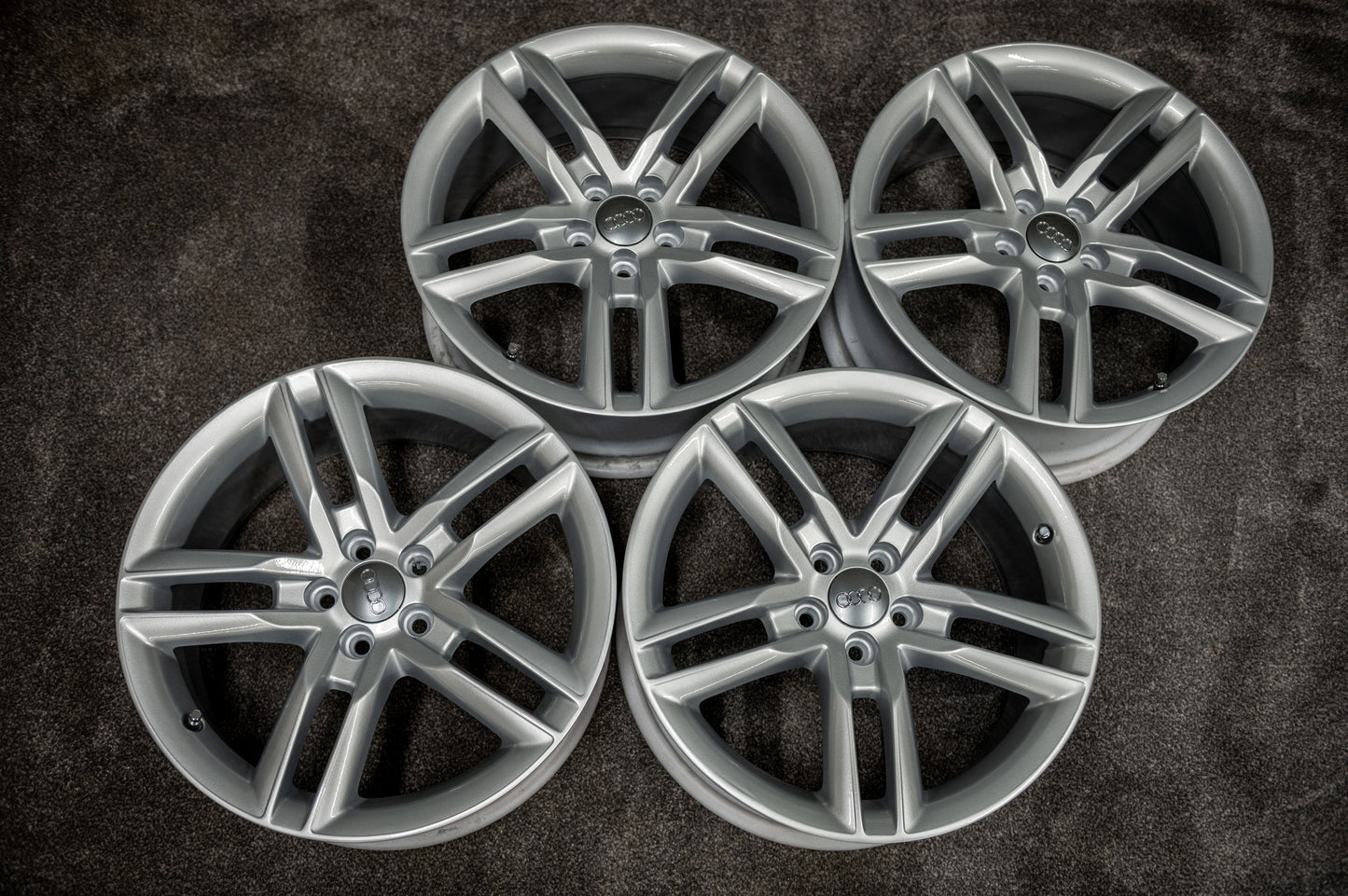*Refurbished* Genuine 17" Audi A1 Alloy Wheels 5x100 8X0601025K - Autosthetic