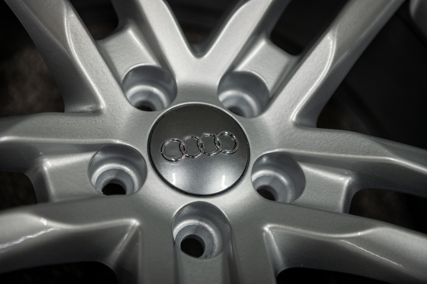 *Refurbished* Genuine 17" Audi A1 Alloy Wheels 5x100 8X0601025K - Autosthetic