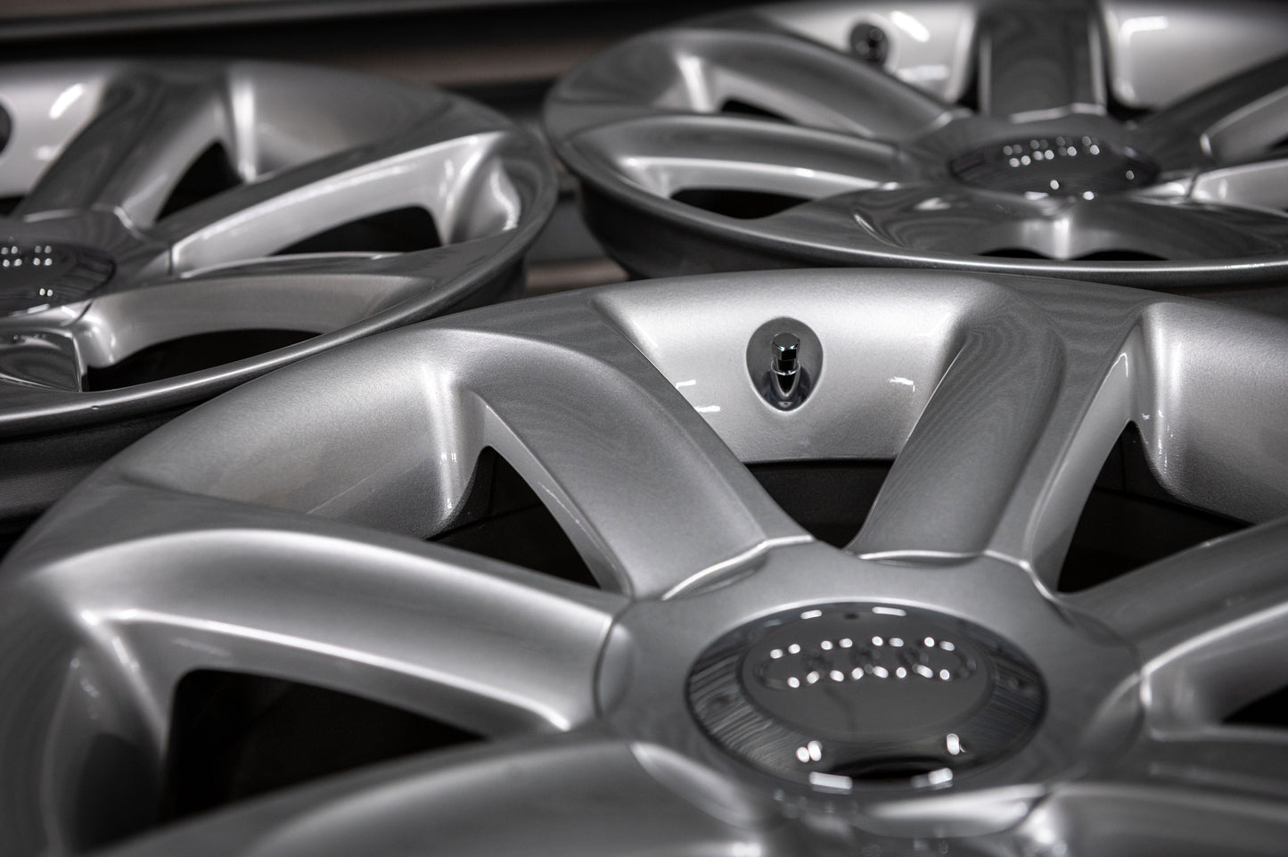 *Refurbished* Genuine 18" Audi TT Turbine Alloy Wheels 5x112 8J0601025AC