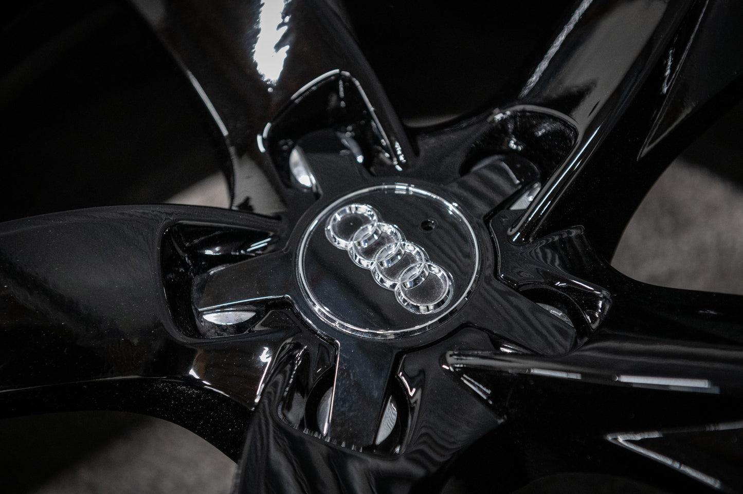 *Refurbished* Genuine 19" Audi A5/S5 S-Line Alloy Wheels 5x112