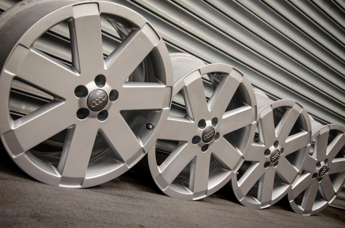 *Refurbished* Genuine 18" Audi TT Mk1 V6 3.2 Ronal Alloy Wheels 5x100 8N0601025T - Autosthetic