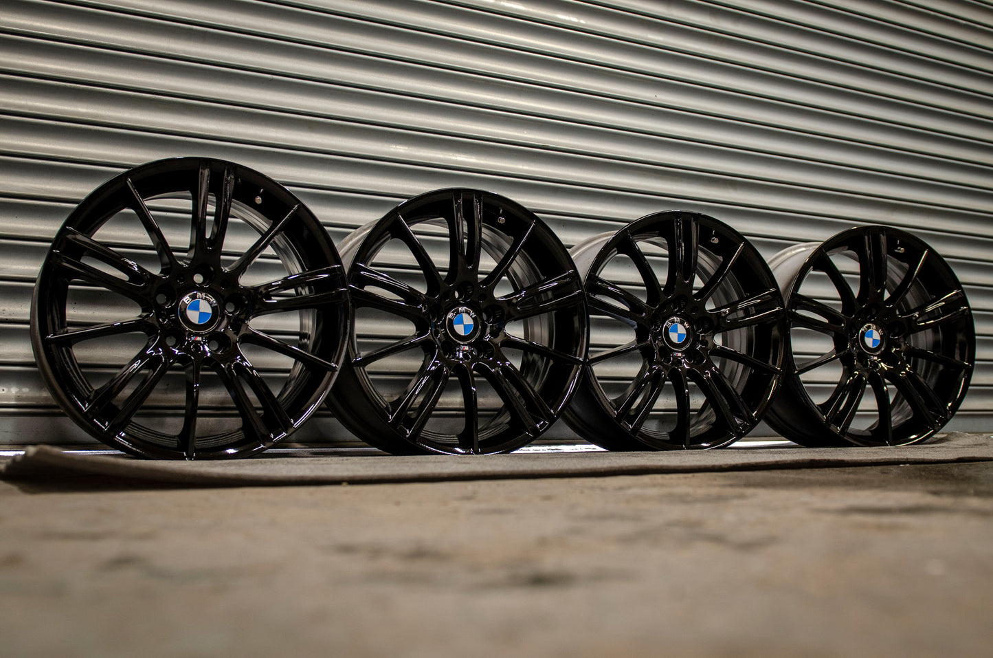 *Refurbished* Genuine 18" BMW 3 Series MV3 Staggered Alloy Wheels 5x120 - Autosthetic