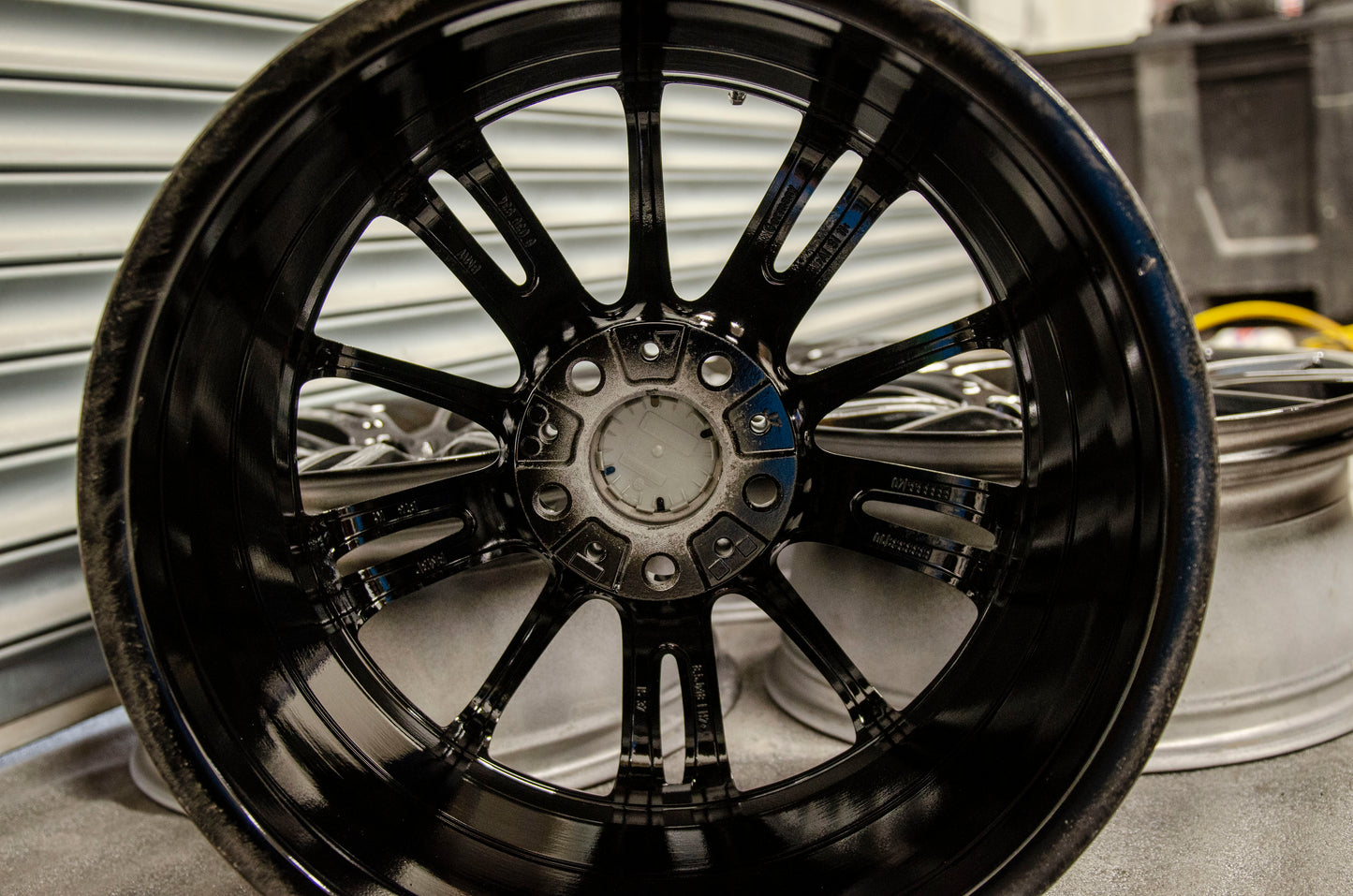 *Refurbished* Genuine 18" BMW 3 Series MV3 Staggered Alloy Wheels 5x120 - Autosthetic