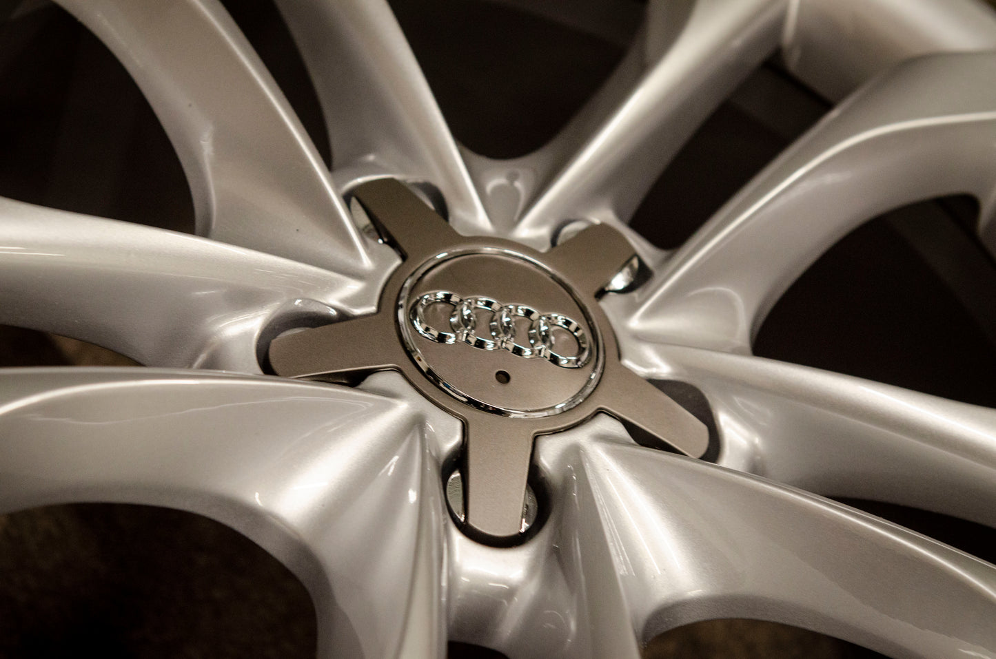 *Refurbished* Genuine 18" Audi TT Mk2 S-Line Alloy Wheels 5x112 8J0601025S