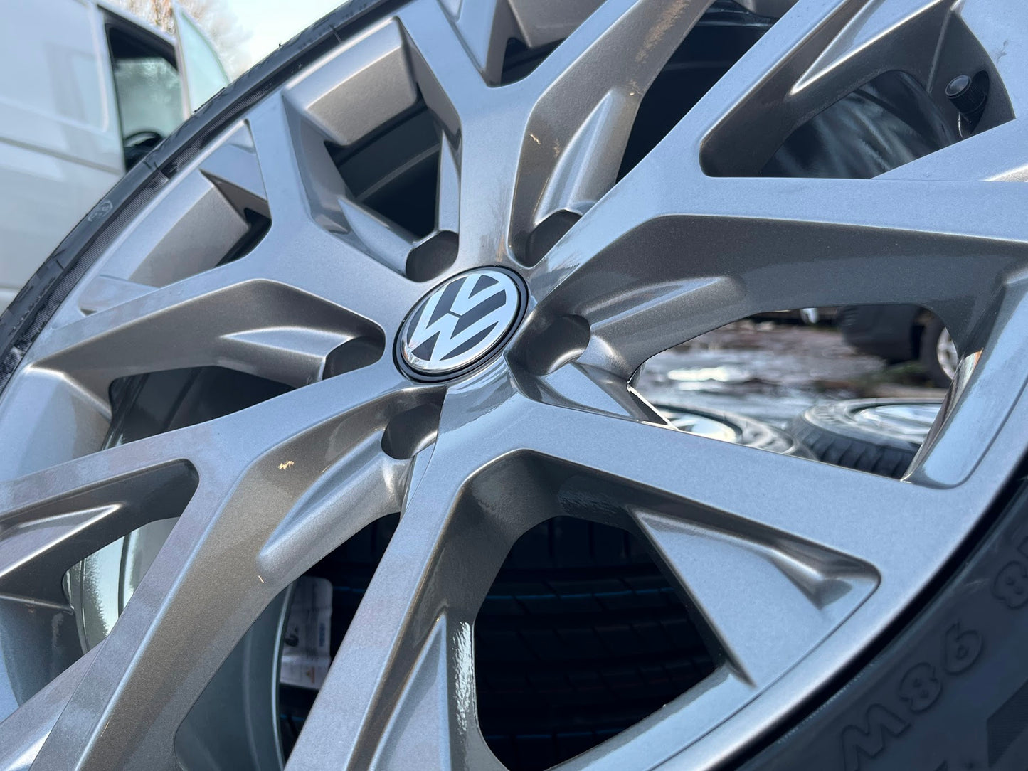 *Refurbished* Genuine 18" VW Passat AllTrack 'Canyon' Alloy Wheels & Brand New Tyres 5x112