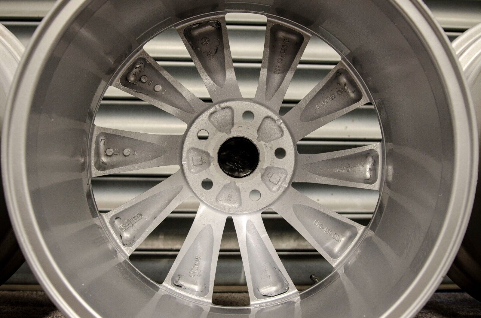 Refurbished Genuine 18" VW Scirocco/Passat Turbine Interlagos 5x112 Alloy Wheels 3C8601025D - Autosthetic