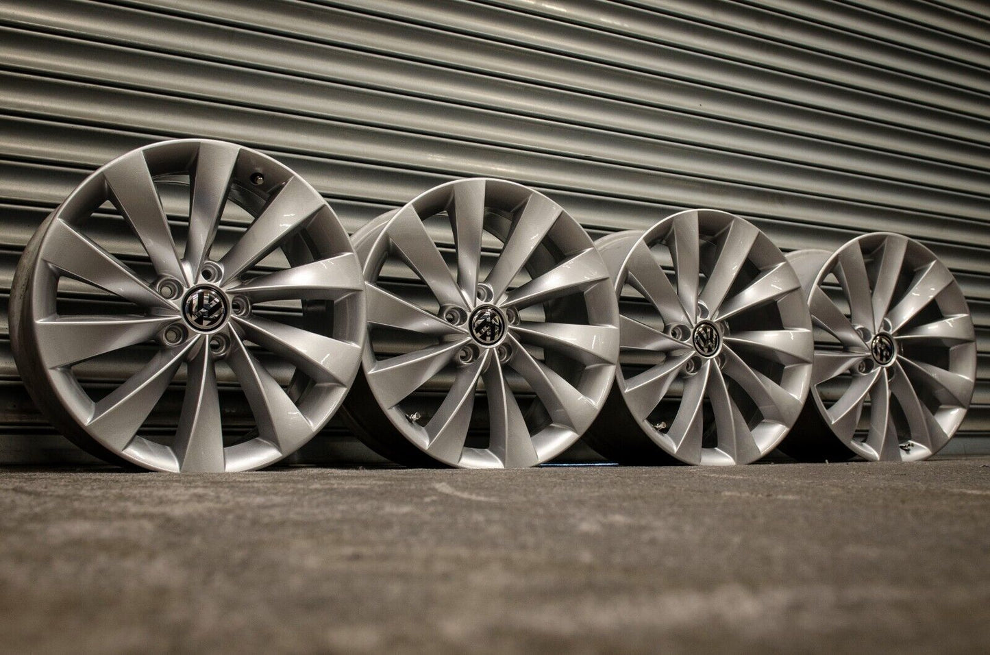 Refurbished Genuine 18" VW Scirocco/Passat Turbine Interlagos 5x112 Alloy Wheels 3C8601025D - Autosthetic