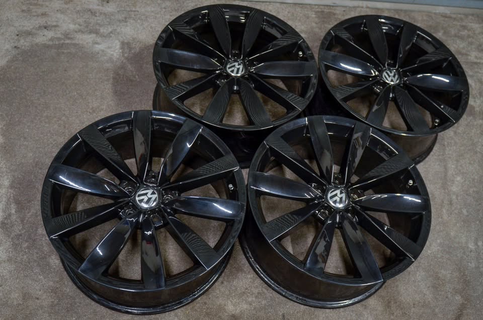 *Refurbished* Genuine 19" VW Lugano Passat/Scirocco Alloy Wheels 5x112