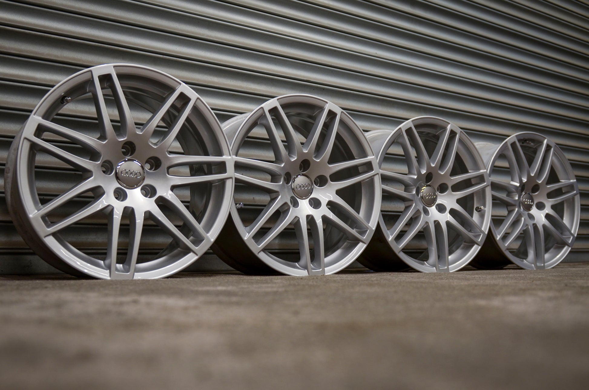 *Refurbished* Genuine 18" Audi A4 Le Mans Alloy Wheels 5x112 8E0601025BA - Autosthetic