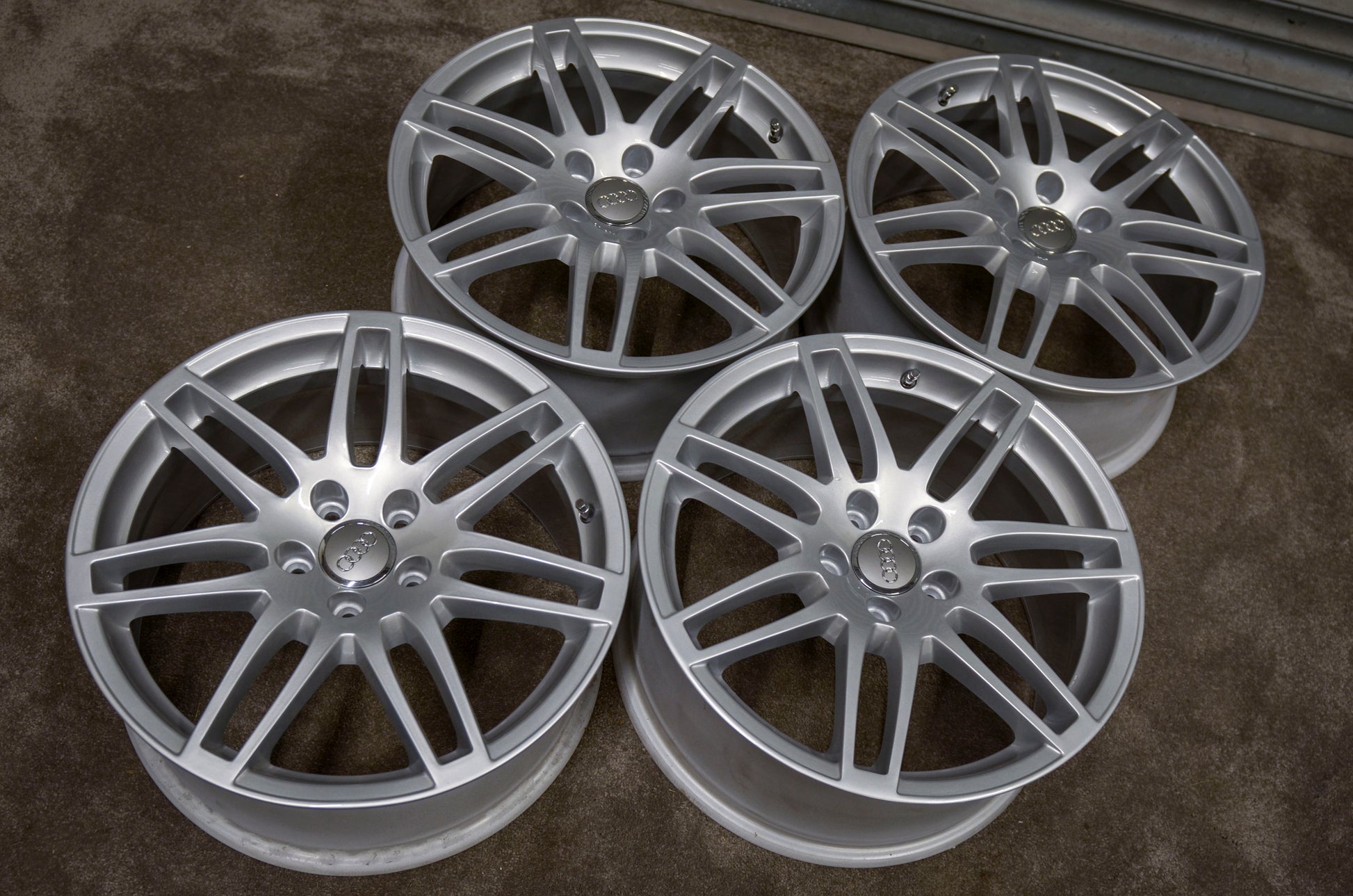 *Refurbished* Genuine 18" Audi A4 Le Mans Alloy Wheels 5x112 8E0601025BA - Autosthetic