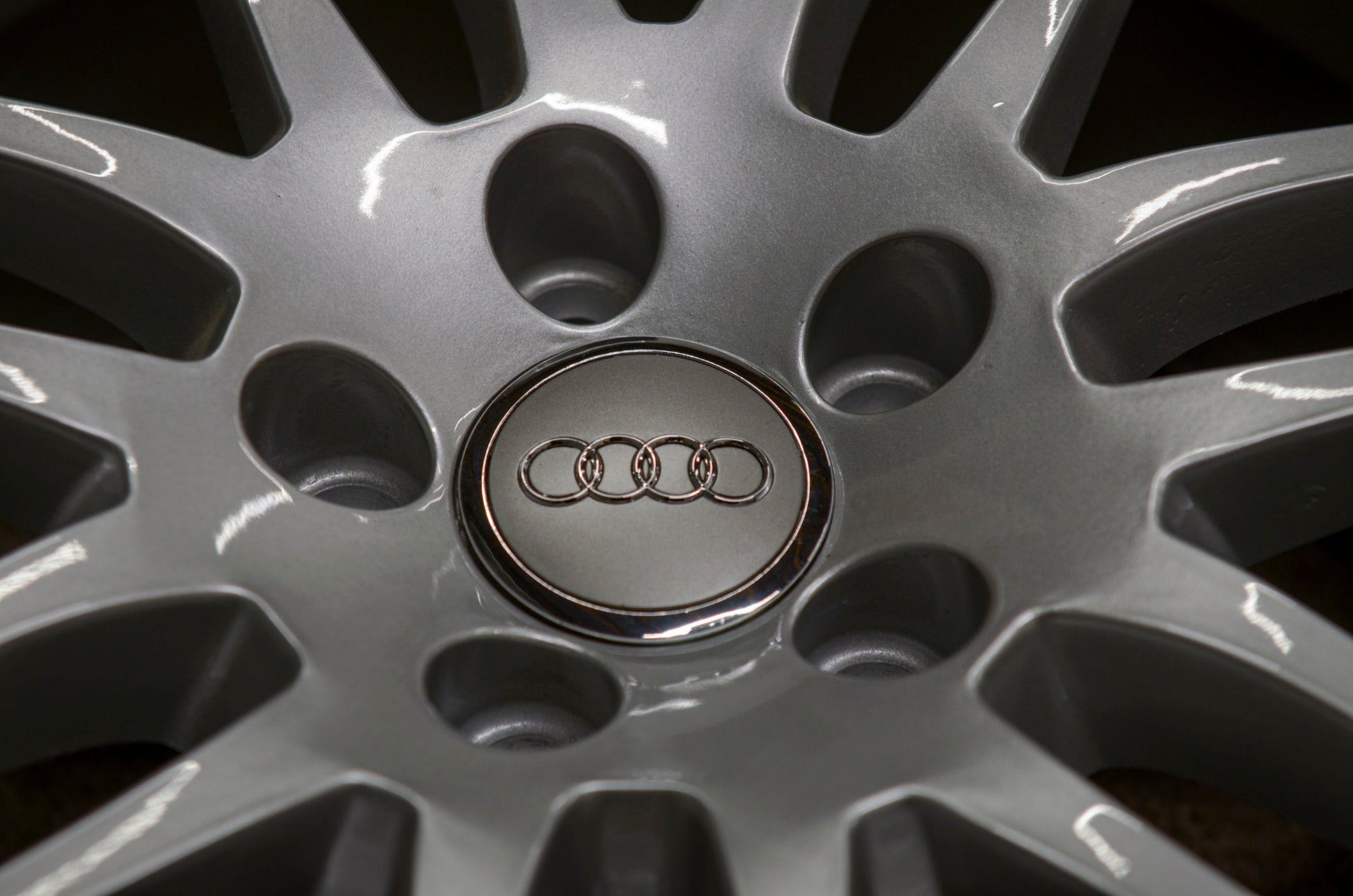 *Refurbished* Genuine 18" Audi A4 Le Mans Alloy Wheels 5x112 8E0601025BA - Autosthetic