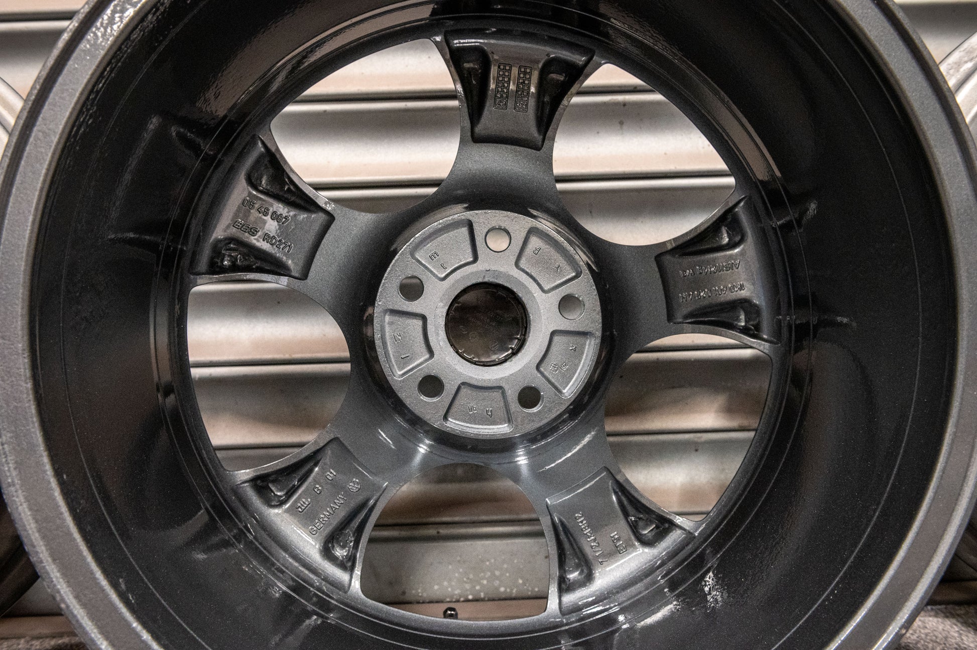 *Refurbished* Genuine 18" VW Monza 18" Golf Mk6 Alloy Wheels 5x112 - Autosthetic