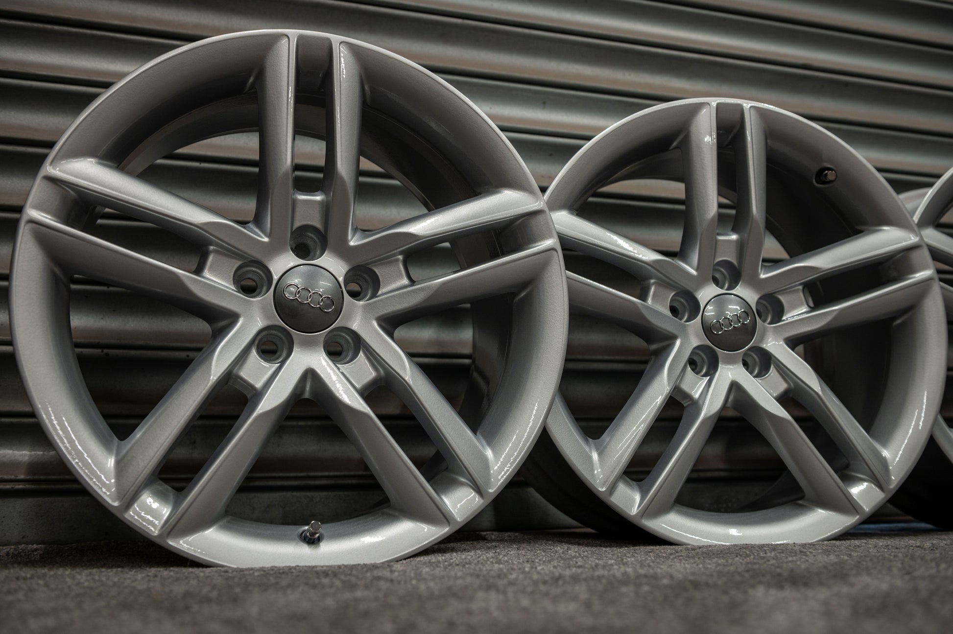 *Refurbished* Genuine 17" Audi A1 Alloy Wheels 5x100 8X0601025K - Autosthetic