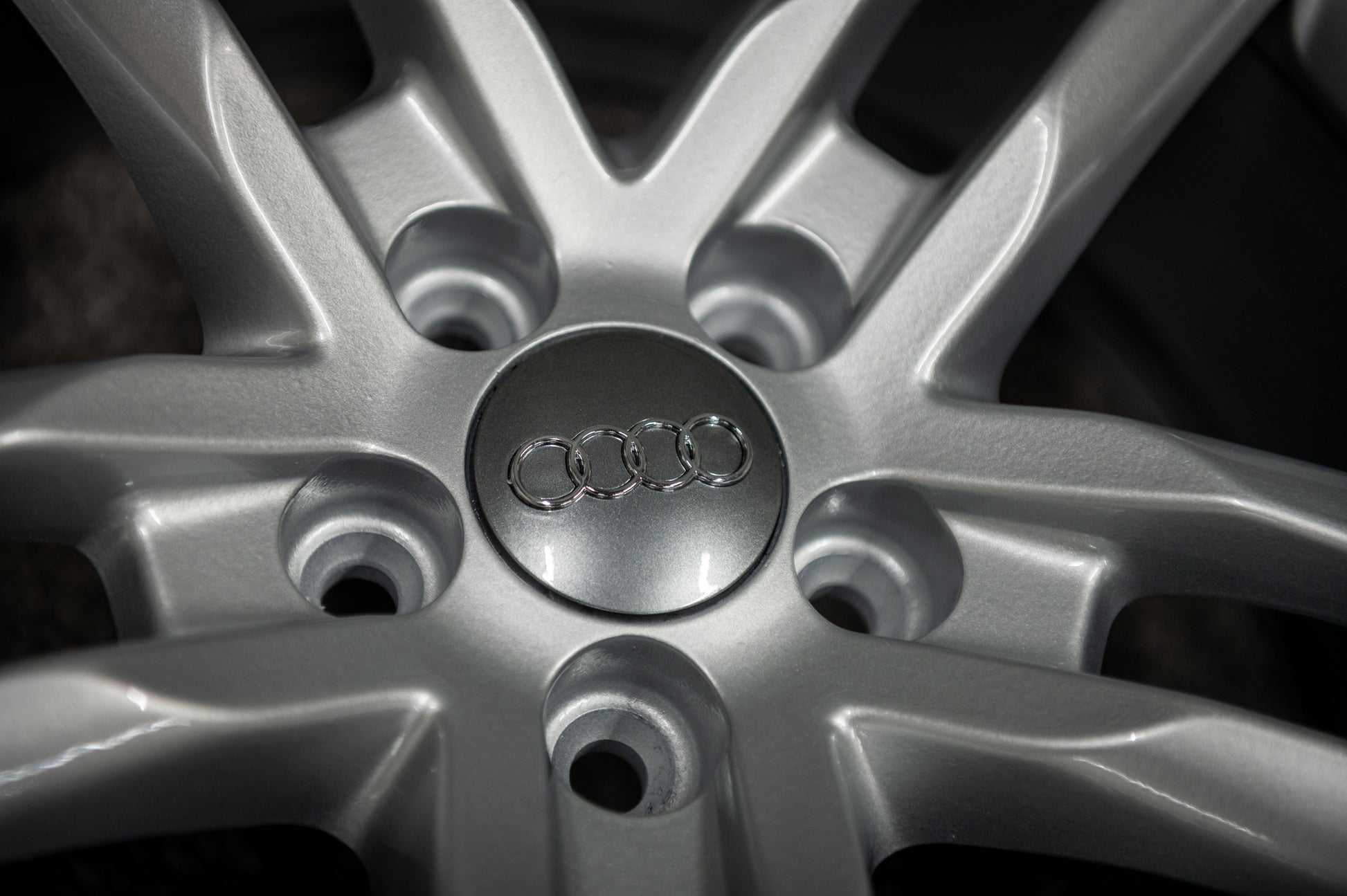 *Refurbished* Genuine 17" Audi A1 Alloy Wheels 5x100 8X0601025K - Autosthetic