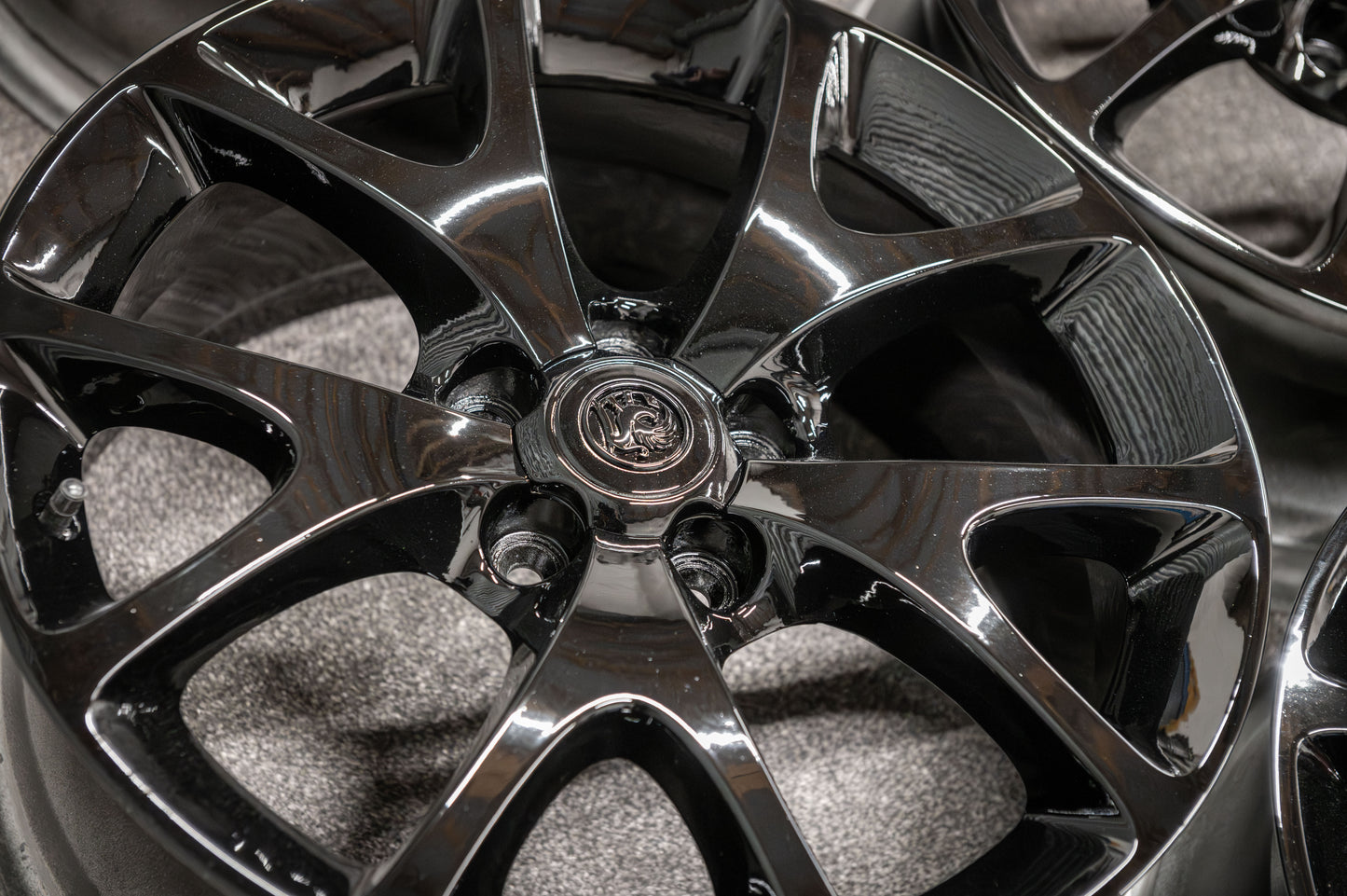 *Refurbished* Genuine Vauxhall Corsa/Astra VXR Alloy Wheels 5x110