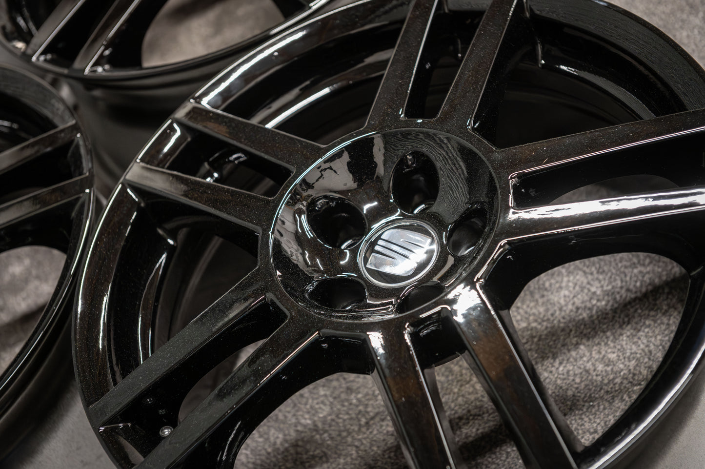 *Refurbished* Genuine 17" Seat Leon Cupra Alloy Wheels 5x100 1ML601025B