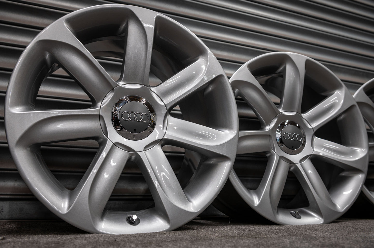 *Refurbished* Genuine 18" Audi TT Turbine Alloy Wheels 5x112 8J0601025AC