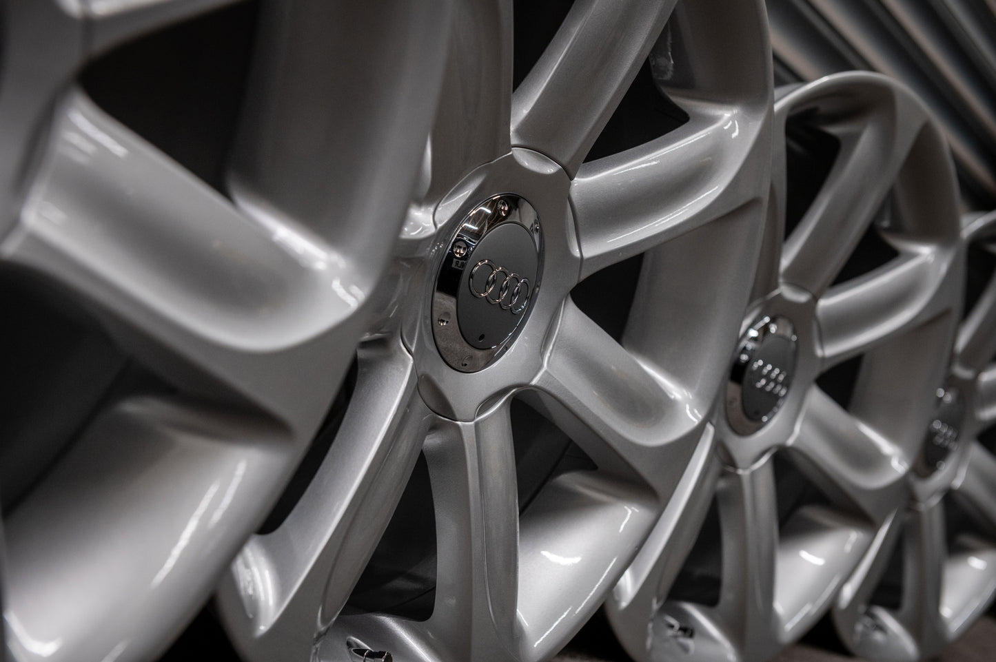 *Refurbished* Genuine 18" Audi TT Turbine Alloy Wheels 5x112 8J0601025AC