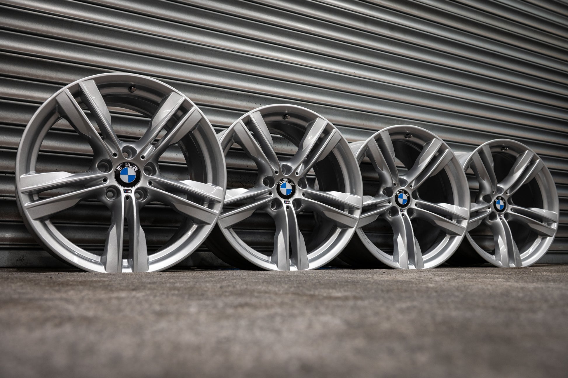 *Refurbished* Genuine 19" BMW X5/X6 467M Staggered Alloy Wheels 5x120 M-Sport - Autosthetic