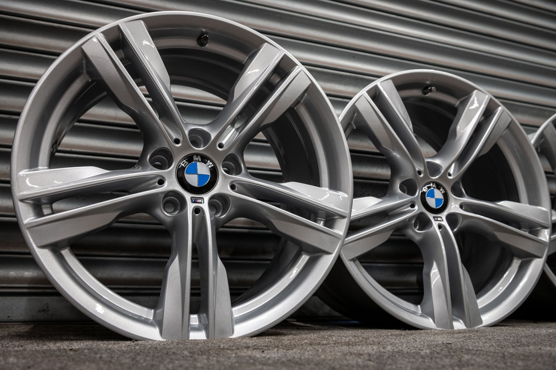 *Refurbished* Genuine 19" BMW X5/X6 467M Staggered Alloy Wheels 5x120 M-Sport - Autosthetic