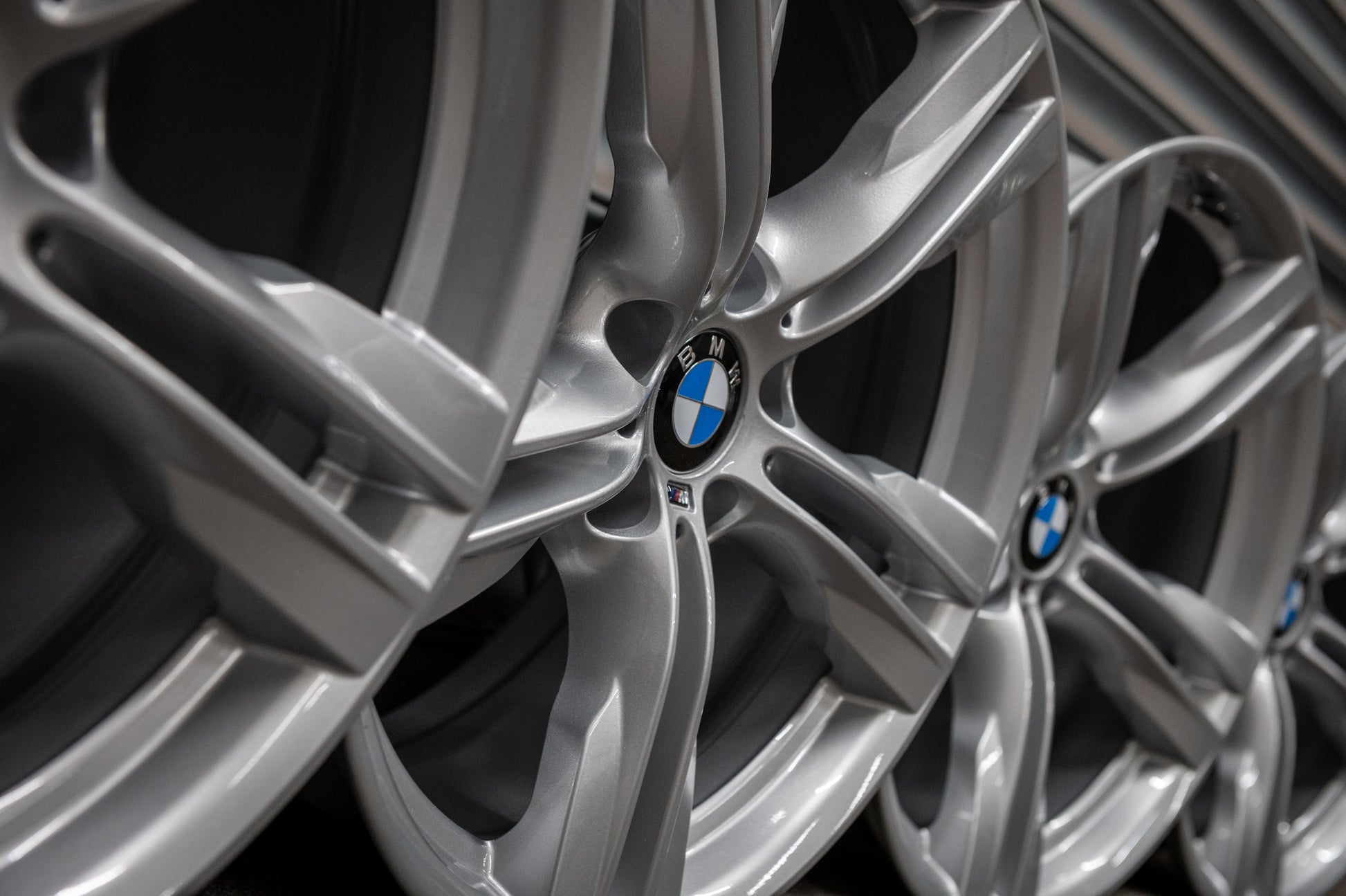 *Refurbished* Genuine 19" BMW X5/X6 467M Staggered Alloy Wheels 5x120 M-Sport - Autosthetic