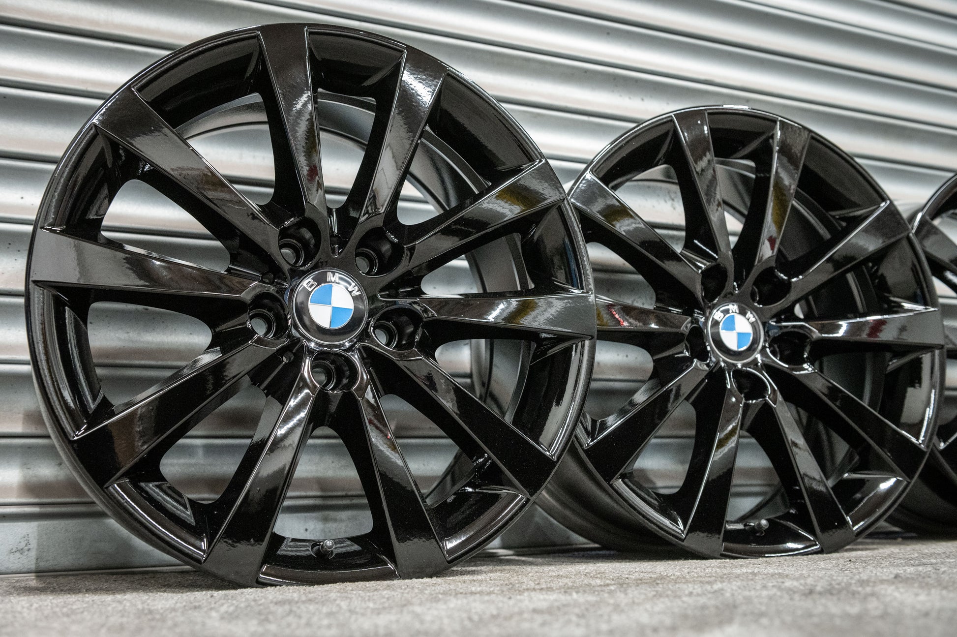 *Refurbished* Genuine 18" BMW 5 Series F10/F11 328M Alloy Wheels 5x120 - Autosthetic