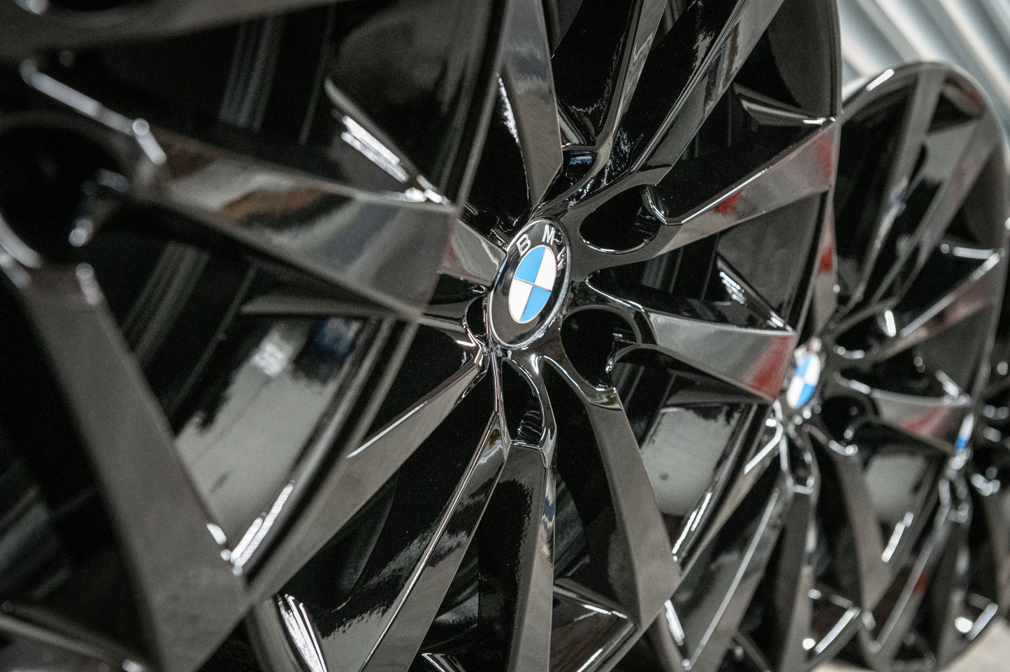*Refurbished* Genuine 18" BMW 5 Series F10/F11 328M Alloy Wheels 5x120 - Autosthetic