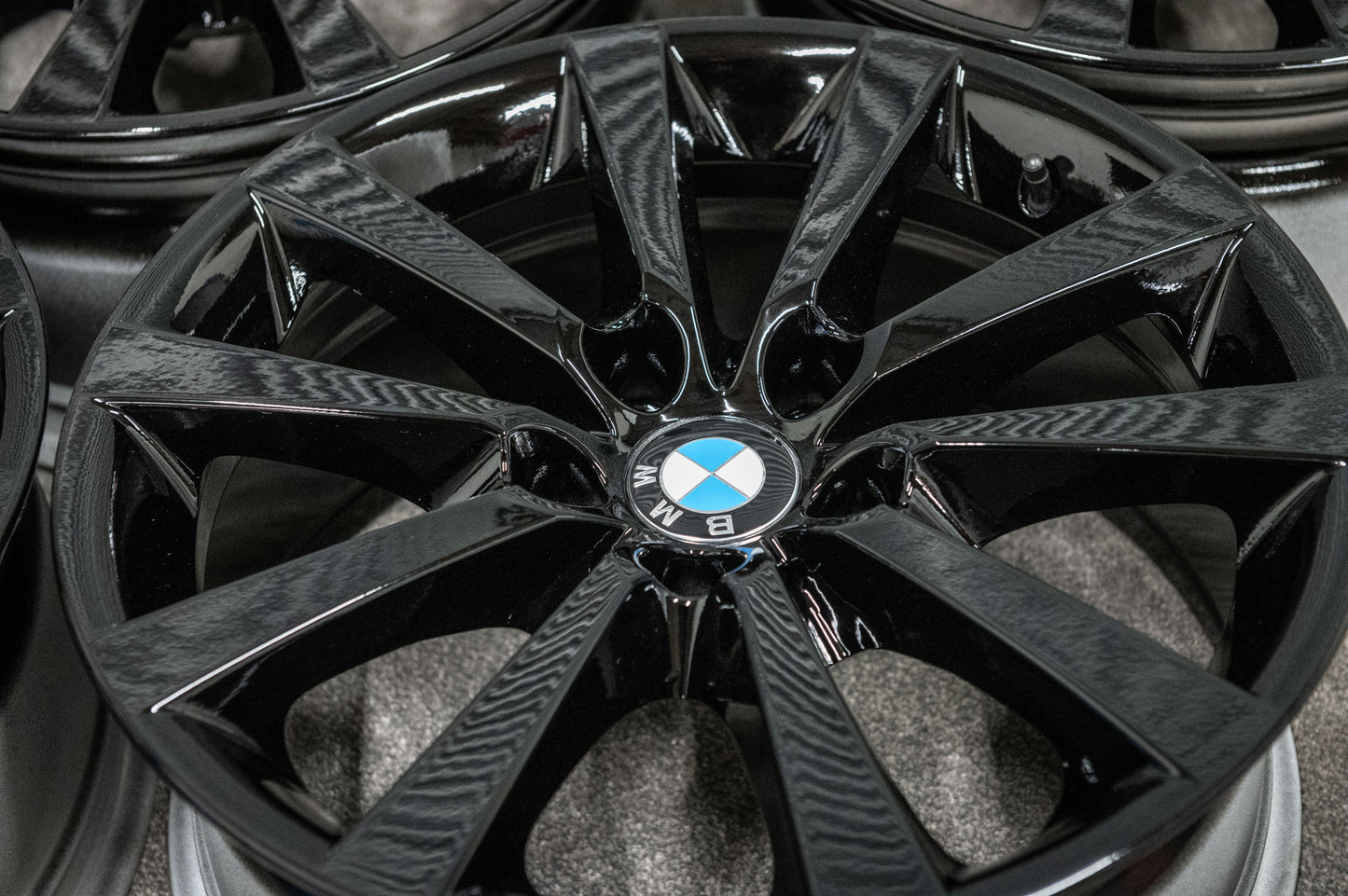 *Refurbished* Genuine 18" BMW 5 Series F10/F11 328M Alloy Wheels 5x120 - Autosthetic
