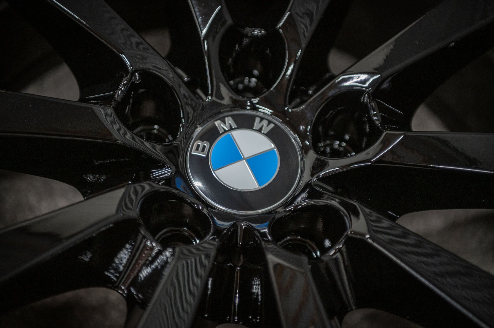 *Refurbished* Genuine 18" BMW 5 Series F10/F11 328M Alloy Wheels 5x120 - Autosthetic