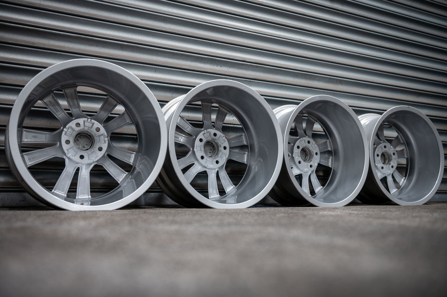 *Refurbished* Genuine 17" Audi A5 Alloy Wheels 5x112 8W0601025AG - Autosthetic