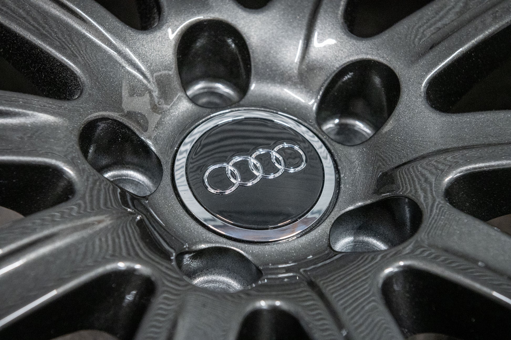 *Refurbished* Genuine 18" Audi A4/A6 S-Line Alloy Wheels 5x112 4F0601025DD - Autosthetic