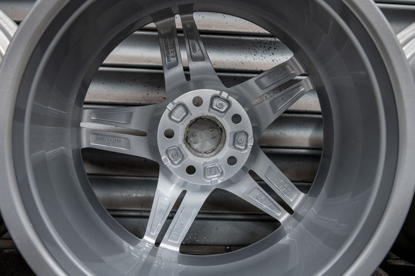 *Refurbished* Genuine 18" Audi A4/S4 Alloy Wheels 5x112 - Autosthetic