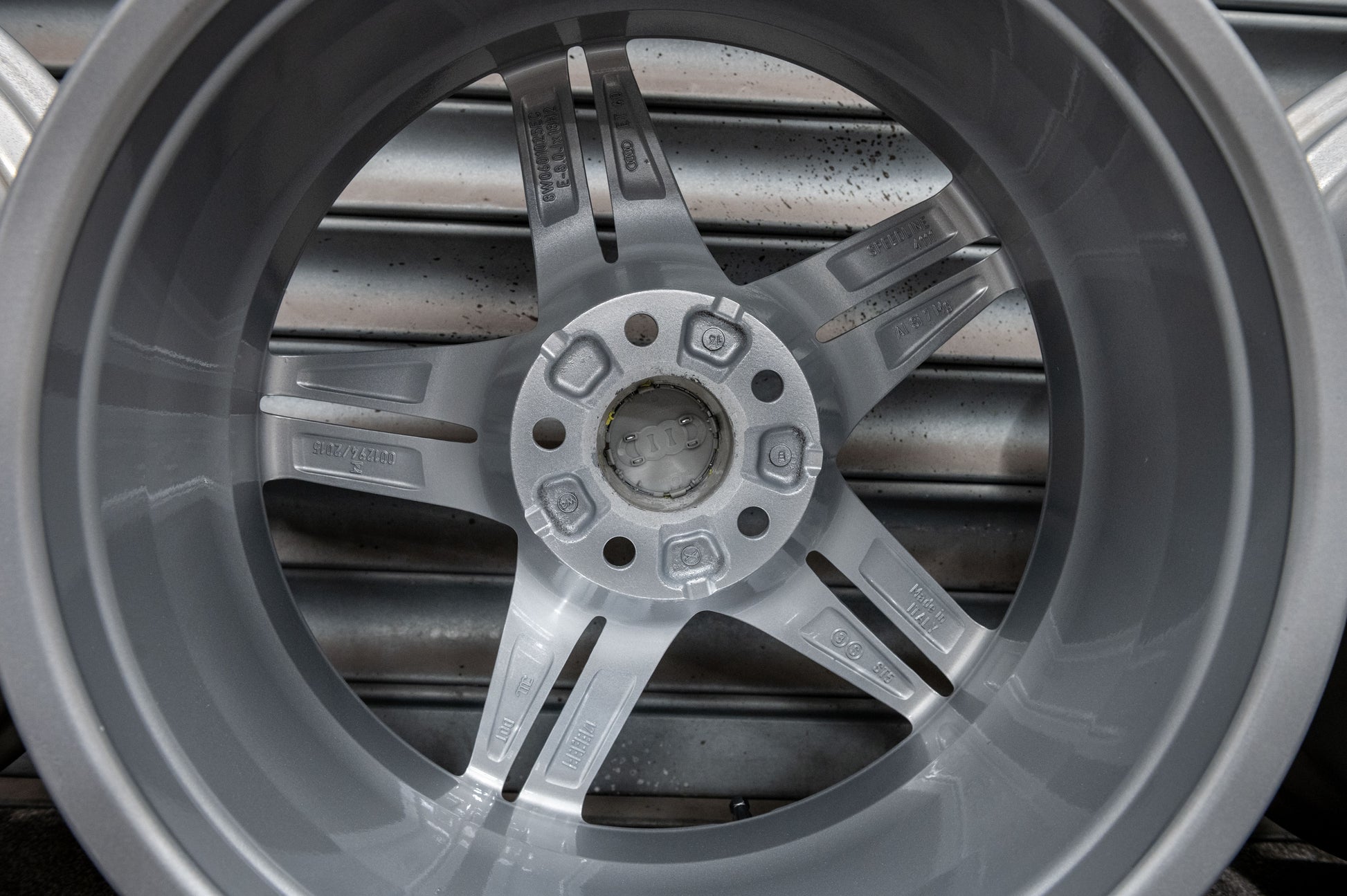 *Refurbished* Genuine 18" Audi A4/S4 Alloy Wheels 5x112 - Autosthetic