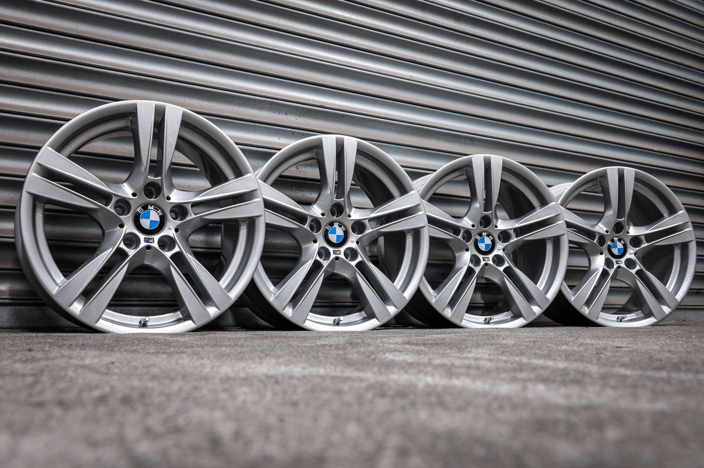 *Refurbished* Genuine 18" BMW X1 Staggered Alloy Wheels & Tyres 5x120