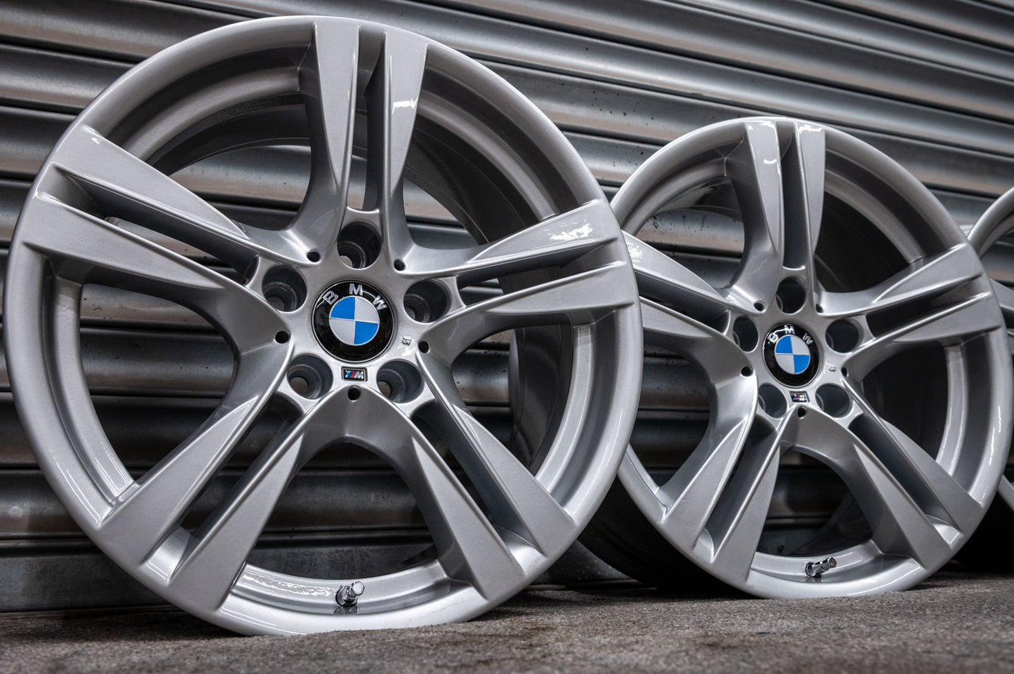 *Refurbished* Genuine 18" BMW X1 Staggered Alloy Wheels & Tyres 5x120