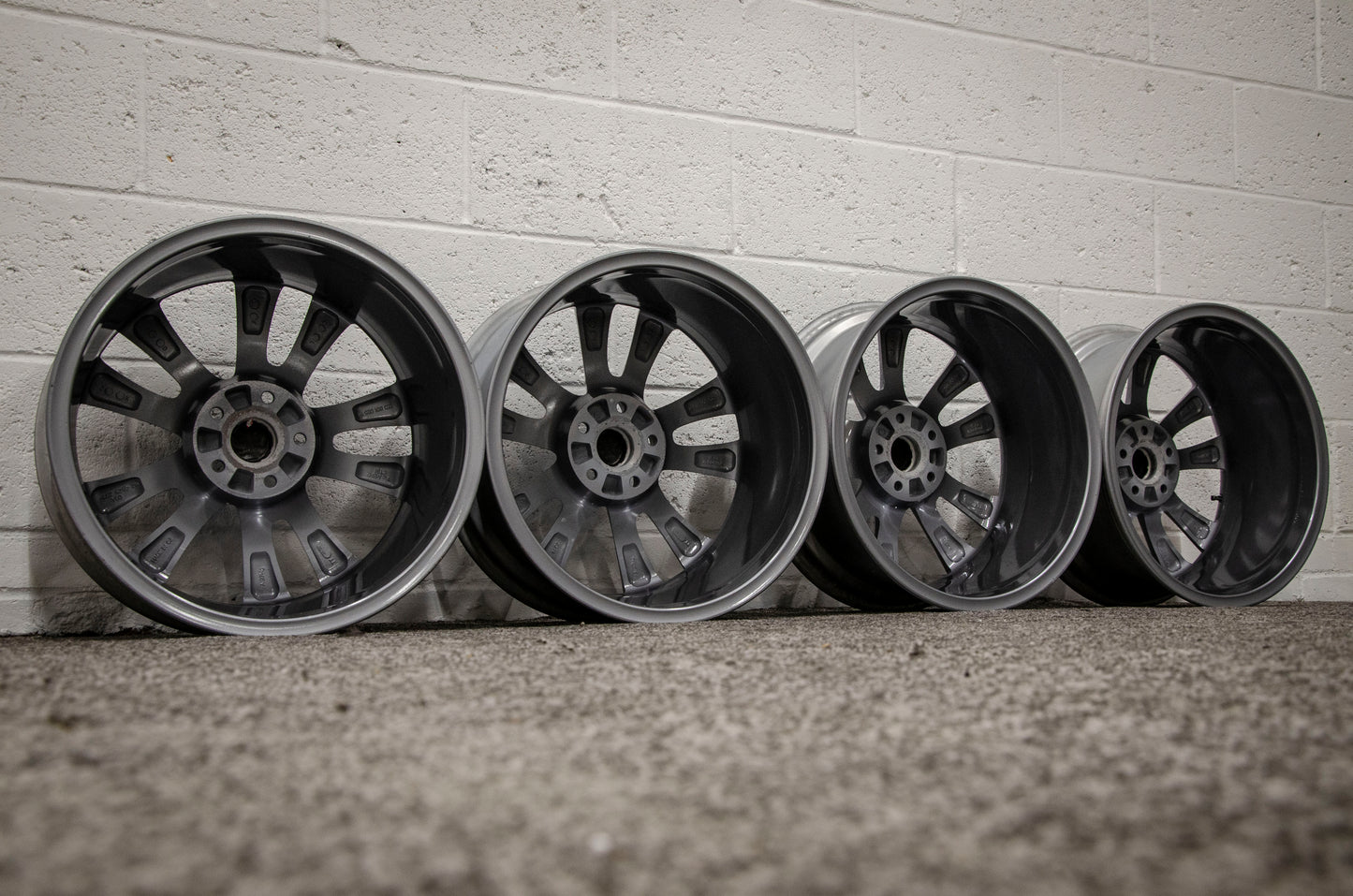*Refurbished* Genuine 18" Skoda Octavia VRS Alloy Wheels 5x112 1Z0601025M - Autosthetic