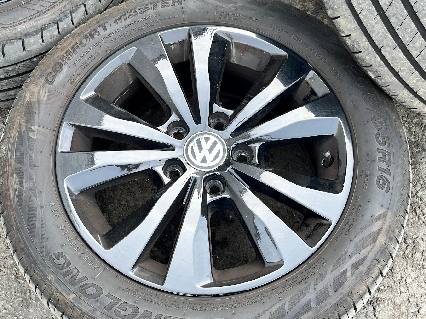 Genuine 16" VW Golf Mk6/7 Alloy Wheels & Tyres 5x112 - Autosthetic